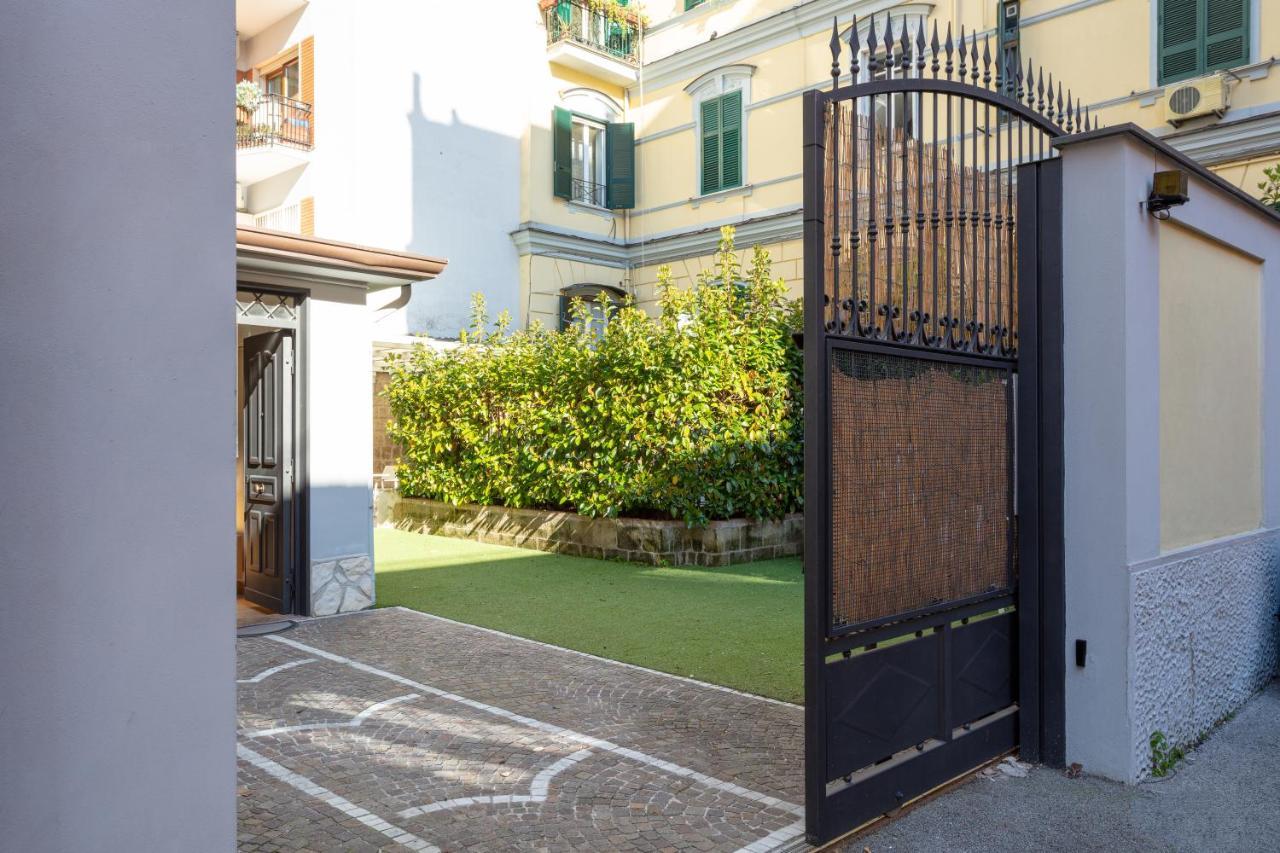 Apartment Il Giardino Di Bobo Naples
